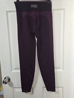 Victoria's Secret PINK Seamless Leggings in Plum